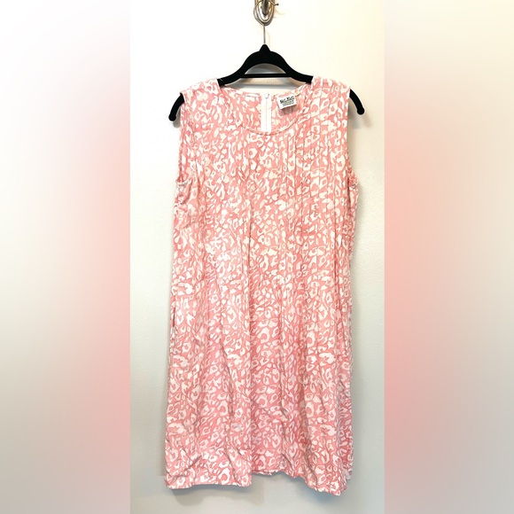 Go Fish Dresses & Skirts - Go Fish Handmade Pleated Dress Sz Medium Pink Leopard Pleated Resort Beach Batik